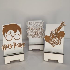 Soporte de móvil grabado